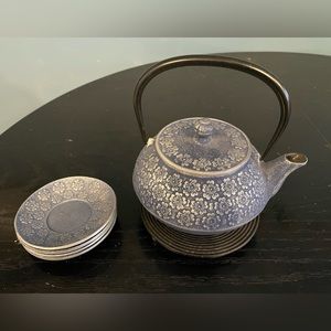 Teavana Asian Tea Pot and Saucers
